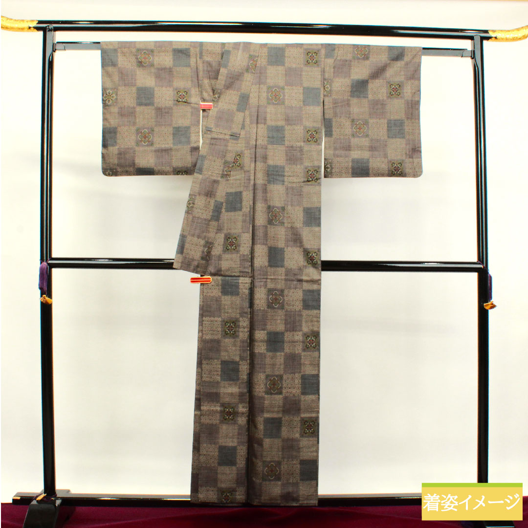 大島紬 正絹 身丈155.5cm 裄丈64cm 経緯絣 市松 Sランク 袷 茶系 1116002962314