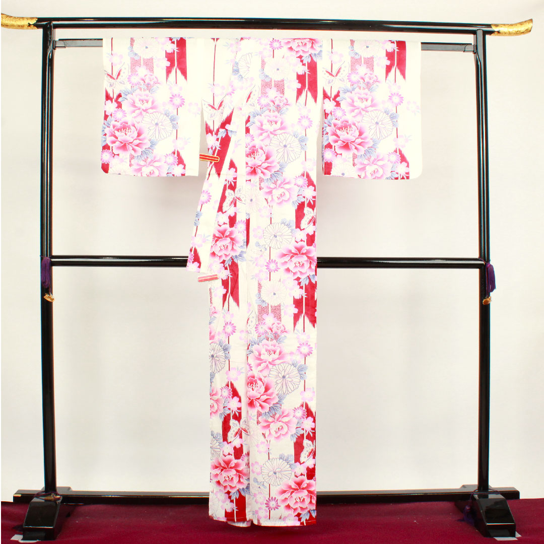 浴衣 草花模様 木綿 Sランク 単衣 身丈161.5cm 裄丈65.5cm 白系 1118001472411