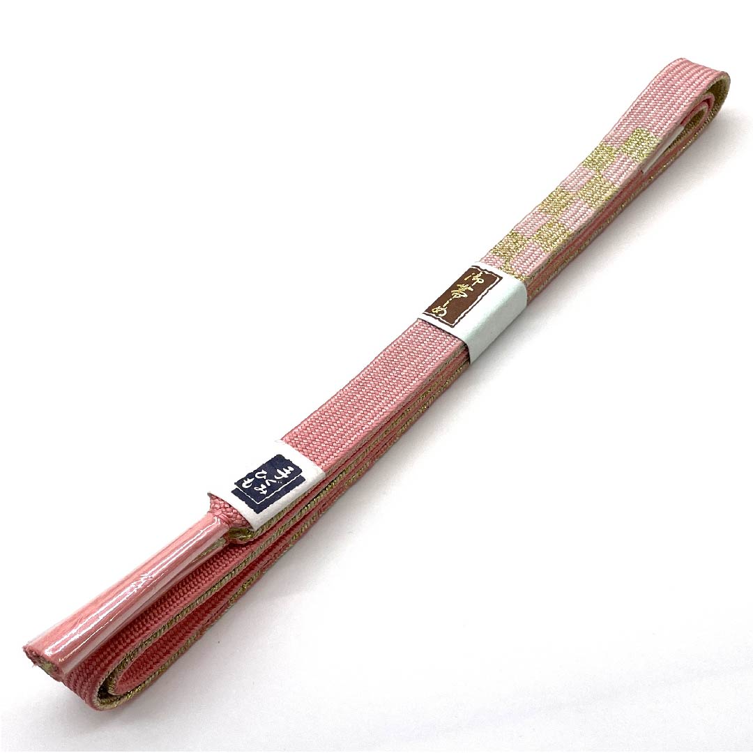 (New old stock) Obijime (sash fastener) Pure silk quarter string, single layer plum color (hitoeumeiro) Metallic thread used Hand-woven string New old stock Length approx. 162cm Width approx. 1.5cm Semi-formal S rank Pink 1135001562913