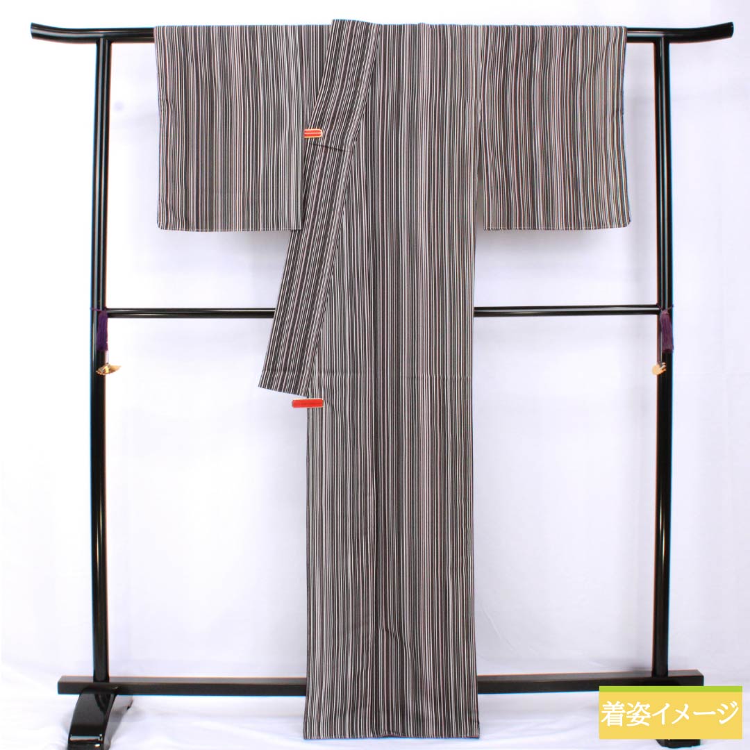 小紋 ポリエステル 身丈167.5cm 裄丈67cm 袷 縞 洗える着物 しつけ糸付き Sランク 黒系 1115005512510