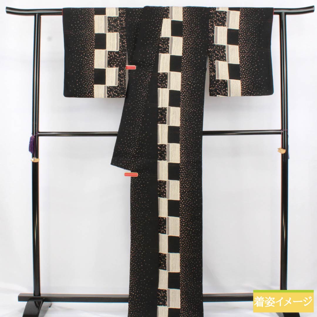 小紋 ポリエステル Bランク 身丈165.5cm 裄丈65.5cm 袷 ドット 市松 洗える着物 黒系 1115006754510