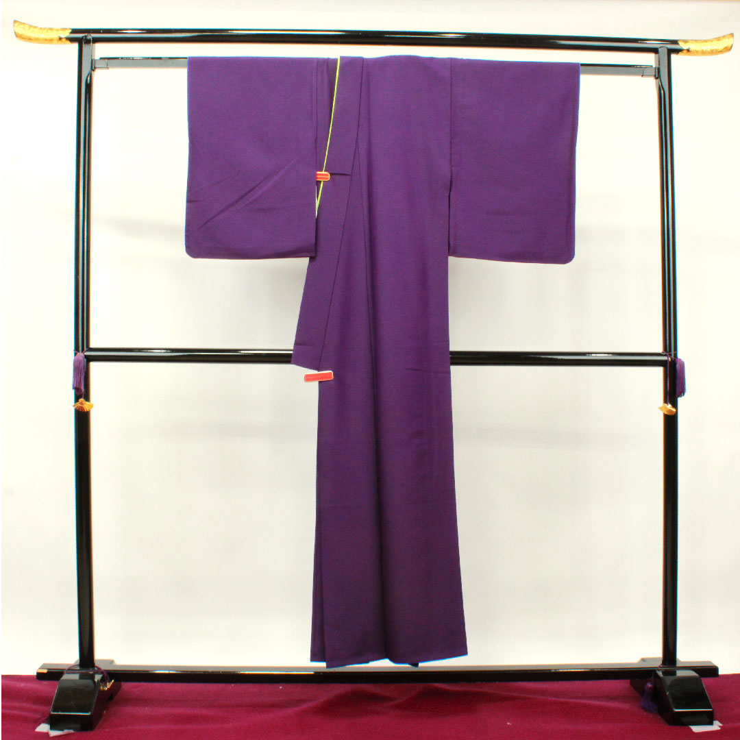 色無地 ポリエステル 茄子紺色 洗える着物 素無地 半衿付き 身丈150.5cm 裄丈64.5cm 胴抜き Sランク 紫系 1114001002120