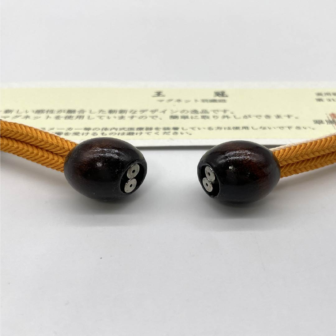 羽織紐 正絹 NEWランク カジュアル 蜜柑色(みかんいろ) 薄肉色(うすにくいろ) 翆嵐工房 無双タイプ 木 マグネット 橙系 1121000021926