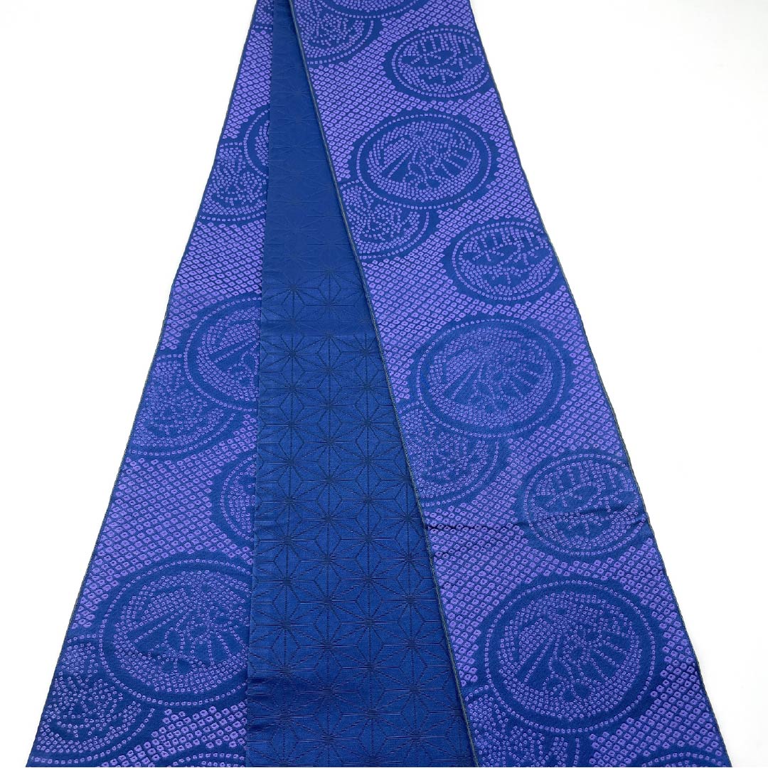 (未仕立)半幅帯 ポリエステル 帯丈342cm 紺青色(こんじょういろ) 竜胆色(りんどういろ) 丸に扇 植物模様 麻の葉 リバーシブル 紫系 Sランク 1125001622320