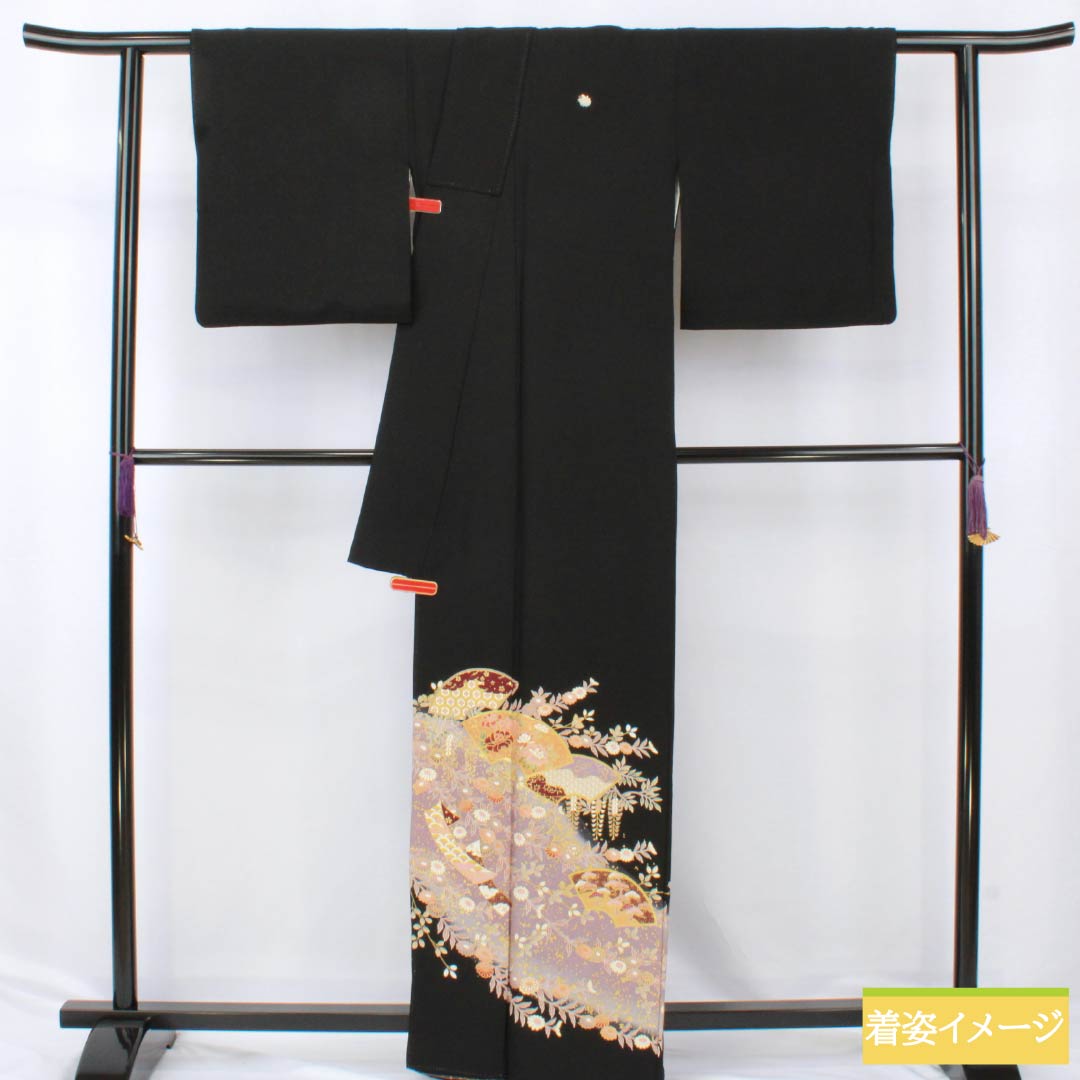 黒留袖 ポリエステル Bランク 身丈162cm 裄丈65.5cm 袷 京友禅 五つ紋 揚羽蝶 地紙 扇面 草花 洗える着物 五つ紋 黒系 1111001884410