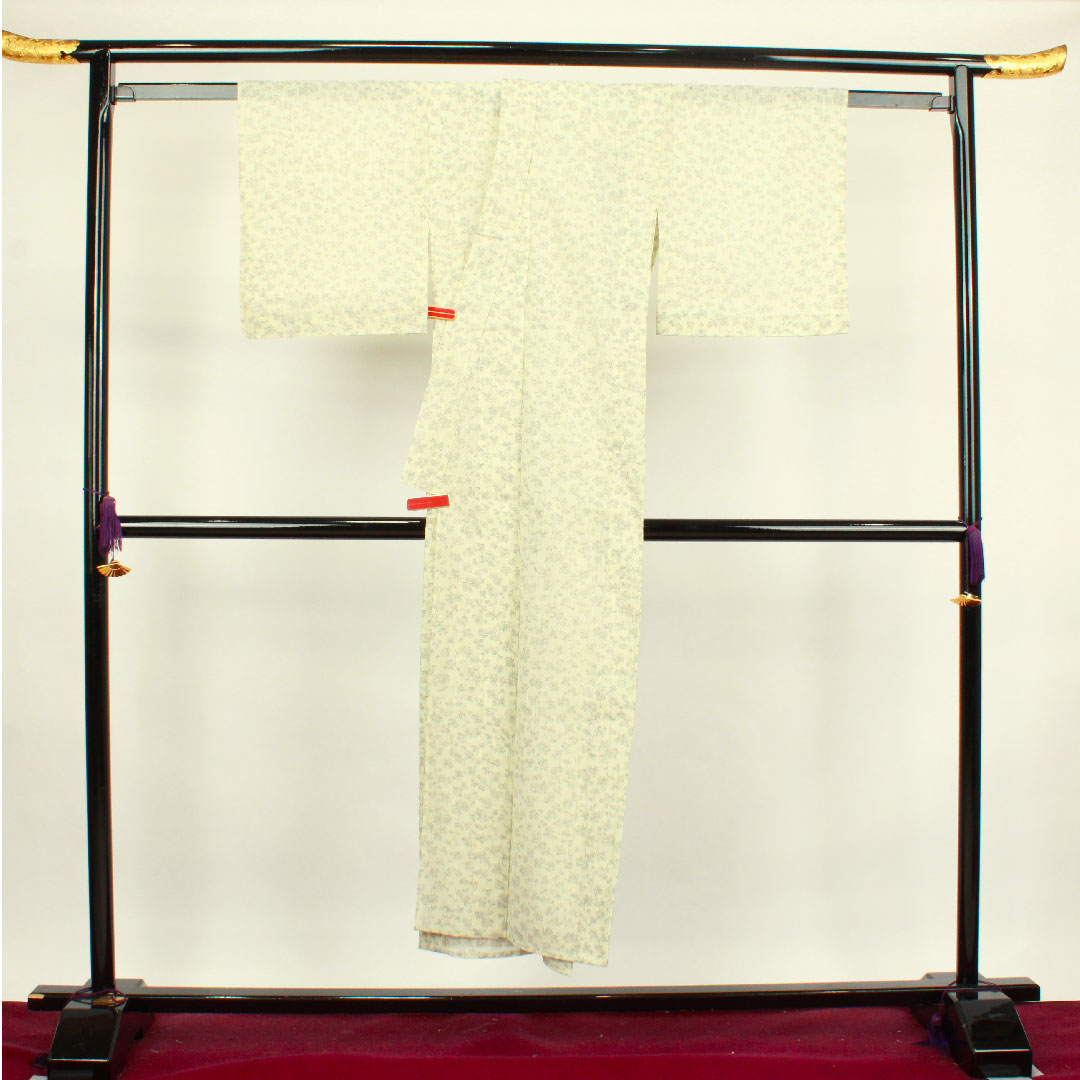 小千谷縮 身丈147cm 裄丈62cm 草花模様 麻 Sランク 夏物 クリーム系 1116002472115