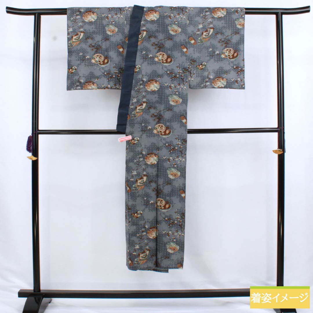 Men's wool nagajuban (long under-kimono), S-rank, length 140cm, sleeve length 62cm, gray-blue color, featuring auspicious motifs of pine, bamboo, and plum blossoms on a fan, gray-based, single-layer, 1140000732422