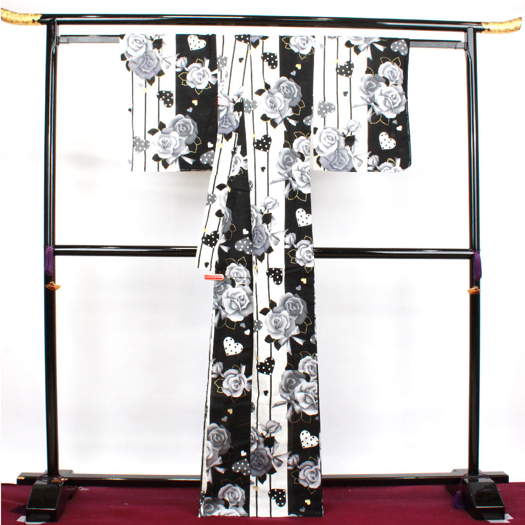浴衣 しつけ糸付き 未使用品 モノトーン 薔薇 ハート 木綿 Sランク 単衣 身丈165.5cm 裄丈66cm グラデーション系 1118002902599