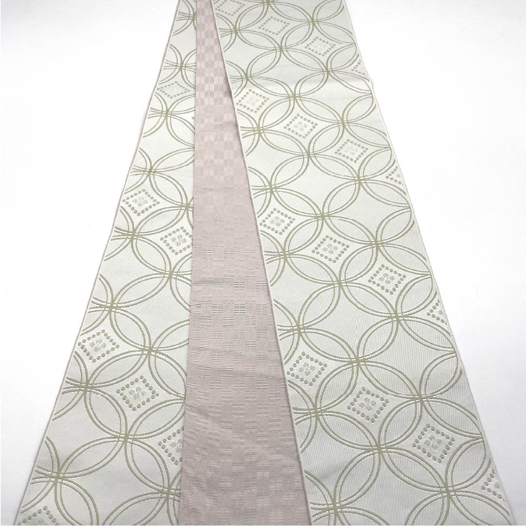 半幅帯 ポリエステル 帯丈396cm 卯の花色(うのはないろ) 七宝つなぎ 古典柄 矢羽根 薄梅鼠色(うすうめねずいろ) リバーシブル グレー系 Sランク 1125001512322