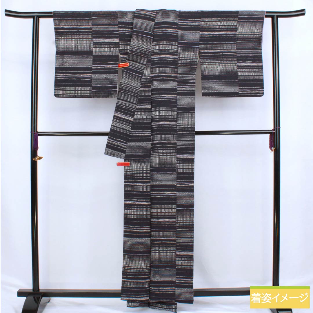小紋 正絹 Sランク 身丈159.5cm 裄丈68cm 袷 相済茶色(あいすみちゃいろ) 型染 幾何学模様 黒系 1115006512310