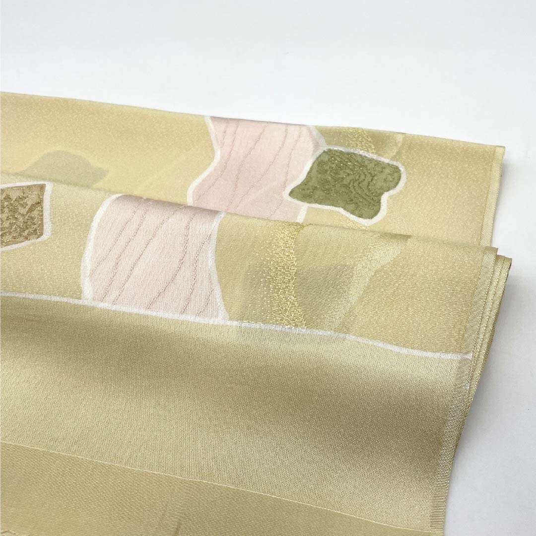 Semi-formal obiage (sash sash), pure silk, S-rank, Gyoshikou-iro (fish roe yellow) pattern, classic pattern, colored paper, cream-colored, approximately 176cm long and 30cm wide, product number 1136002072915