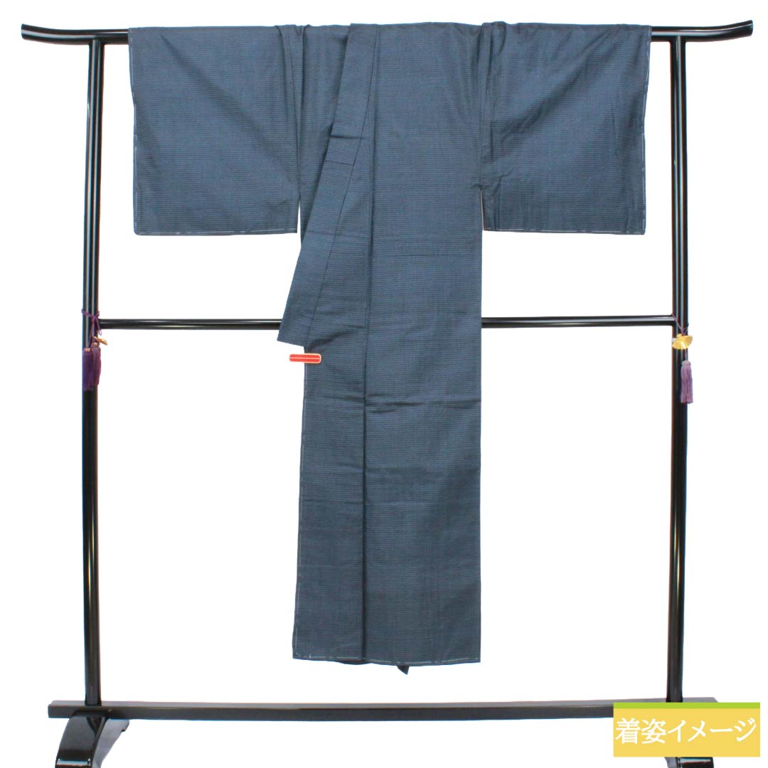 男物 正絹 Sランク 身丈142.5cm 裄丈73cm 大島紬 100亀甲 しつけ糸付き 袷 紺系 1119002552418