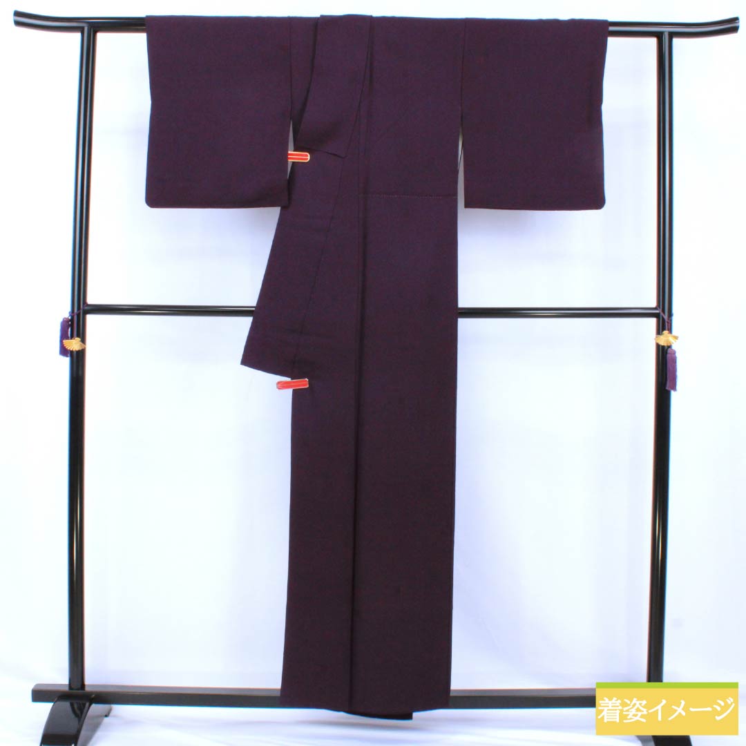 Solid-colored silk kimono, S rank, length 157.5cm, sleeve length 62cm, nasukon-iro (nasu-kon-iro) color, single crest, circle with quince, Genjiko, lined, purple, 1114002532320