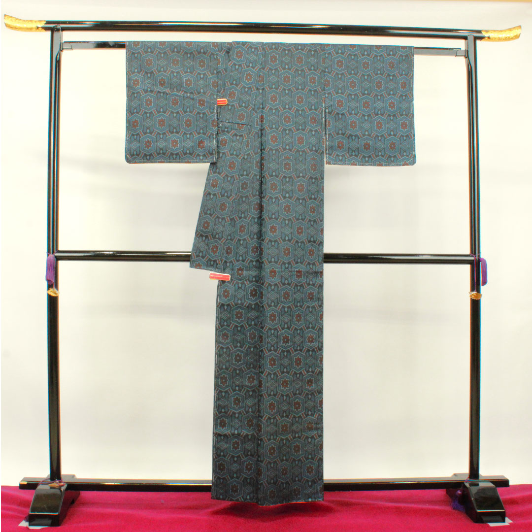 村山大島紬 身丈159.5cm 裄丈62.5cm アンサンブル 幾何学模様 正絹 Aランク 袷 紺系 1116002843318