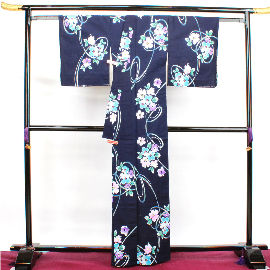 浴衣 しつけ糸付き 未使用品 濃紺色 抽象花 木綿 Sランク 単衣 身丈164cm 裄丈67cm 紺系 1118003432418