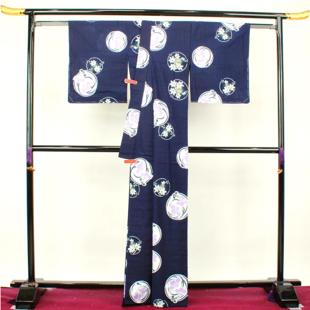 浴衣 しつけ糸付き 未使用品 濃紺色 菖蒲 木綿 Sランク 単衣 身丈166cm 裄丈67.5cm 紺系 1118002822518