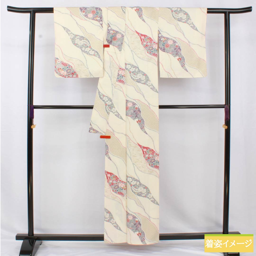 小紋 正絹 身丈158cm 裄丈63.5cm 袷 乳白色(にゅうはくしょく) 割付け 古典柄 Aランク 白系 1115005233311