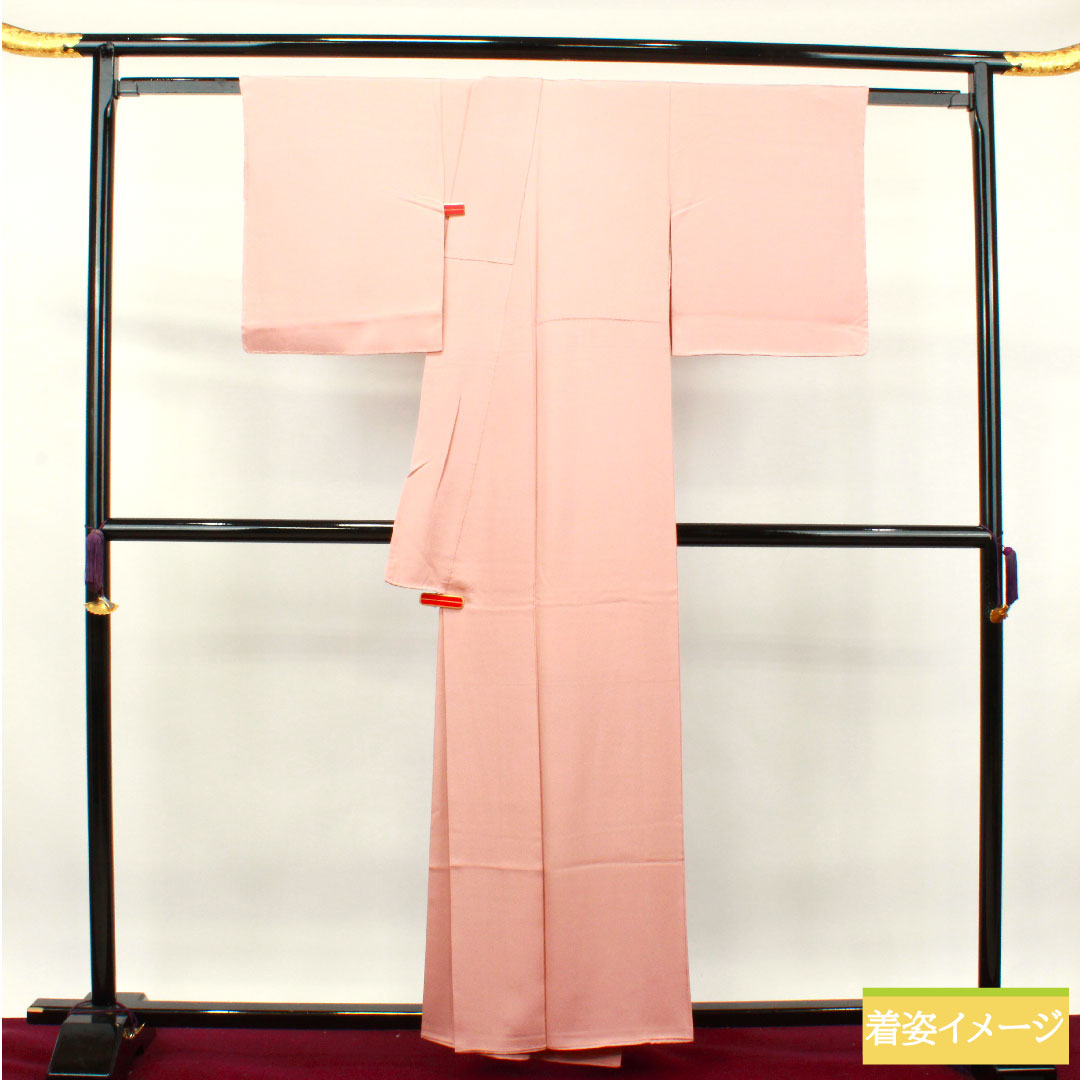 色無地 正絹 身丈158.5cm 裄丈63cm 曙色(あけぼのいろ) 素無地 違い鷹の羽 パールトーン加工 袷 Sランク ピンク系 1114001092313