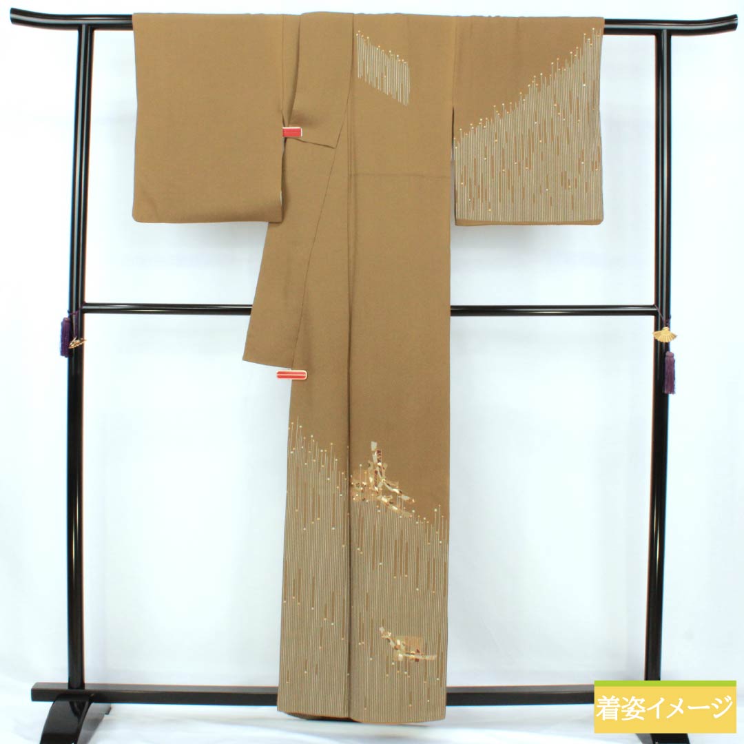 訪問着 正絹 Bランク 袷 身丈158.5cm 裄丈66cm 桑染色(くわぞめいろ) 一つ紋 三ツ松 熨斗 梅 菊 茶系 1112007324314