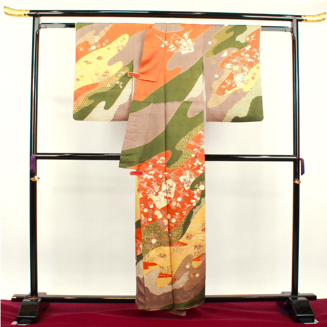 Homongi, pure silk, lined, length 157.5cm, sleeve length 63cm, auspicious motifs, chrysanthemum, pine, Seigaiha, A rank, gradation style, 1112002863399