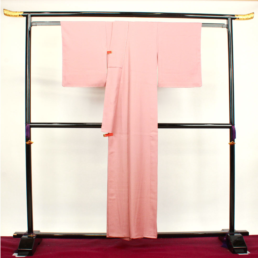 色無地 ポリエステル 帯紅色 洗える着物 しつけ糸付き 中陰桔梗 身丈156.5cm 裄丈61.5cm 単衣 Aランク ピンク系 1114000683313