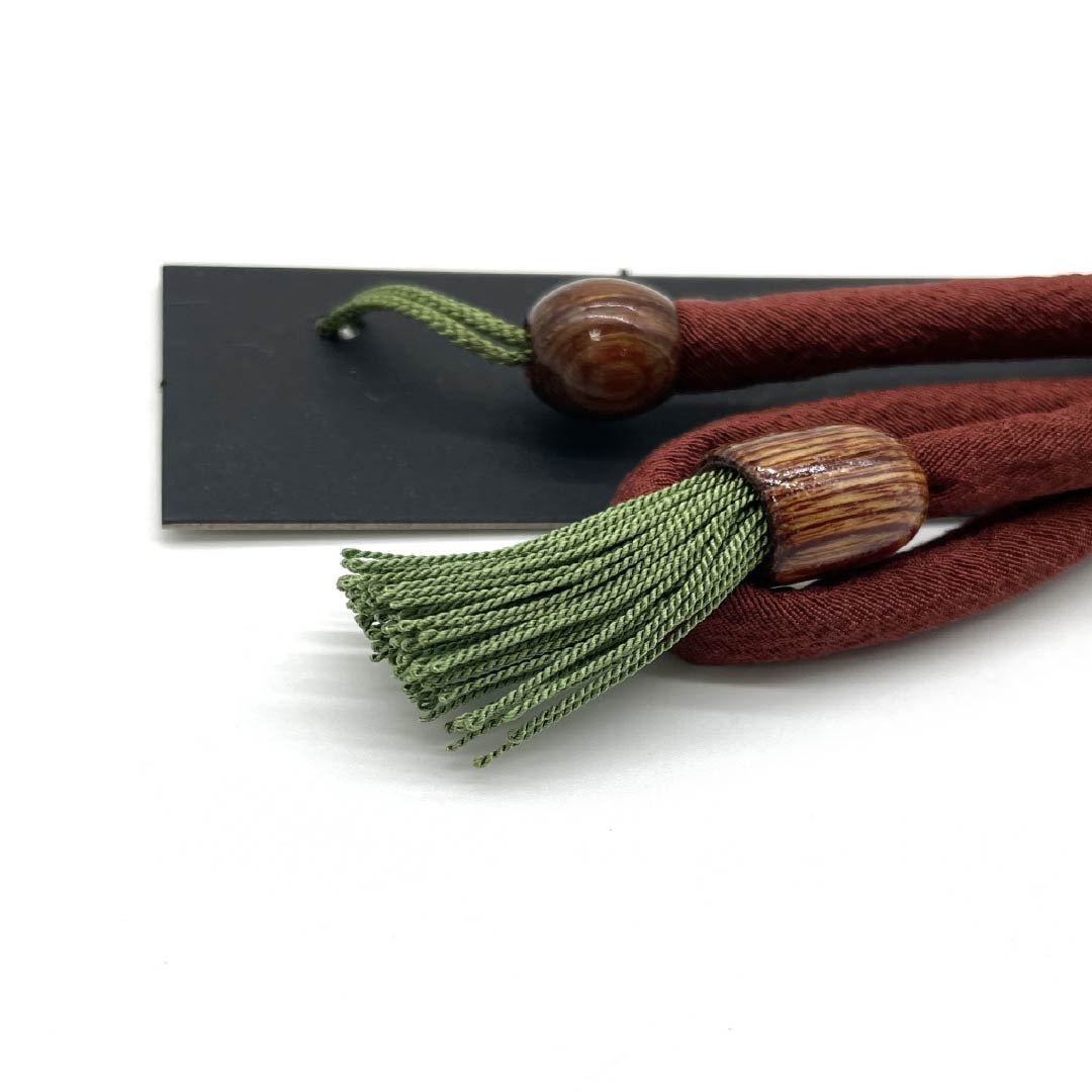 羽織紐 正絹 NEWランク カジュアル 赤銅色(しゃくどういろ) 撚り房 もろ縄結び 蝶結び 丸ぐけ 茶系 1121000111914