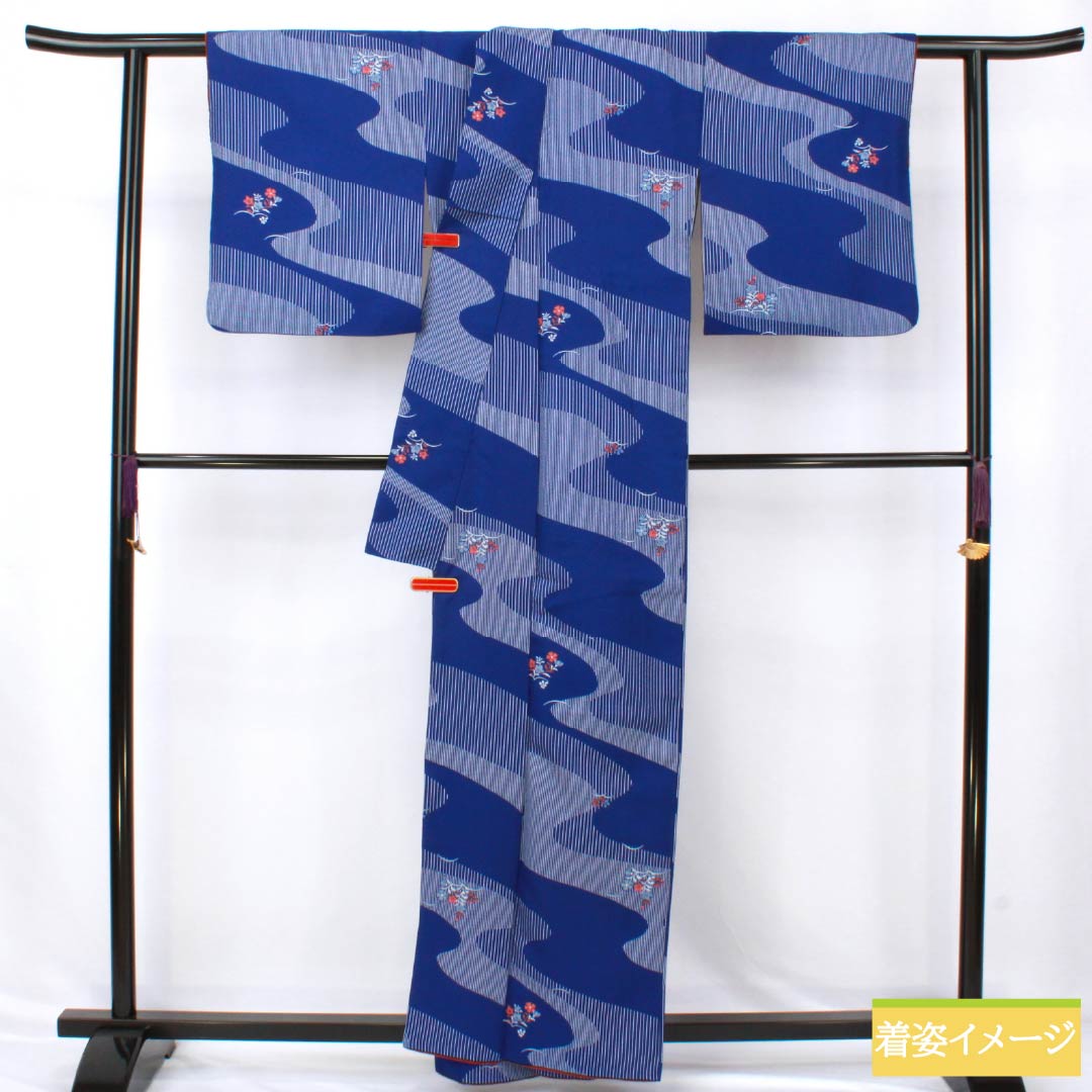 小紋 ポリエステル Sランク 身丈162cm 裄丈65.5cm 袷 瑠璃色(るりいろ) 流水 花 洗える着物 青系 1115007512417