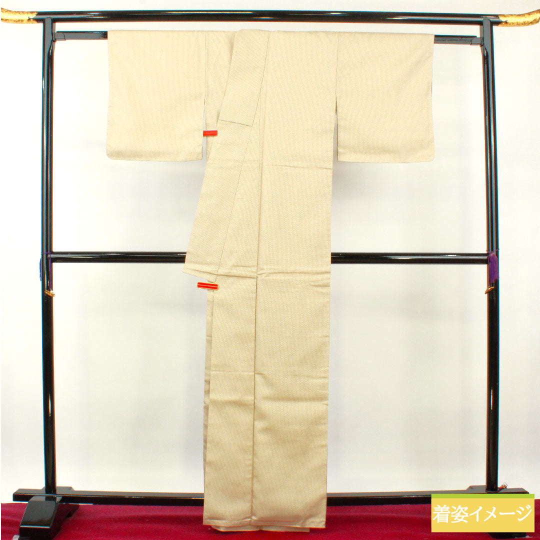 紬 正絹 身丈163.5cm 裄丈64cm 砥粉色(とのこいろ) 十字絣 お召し Aランク 袷 ベージュ系 1116003573425