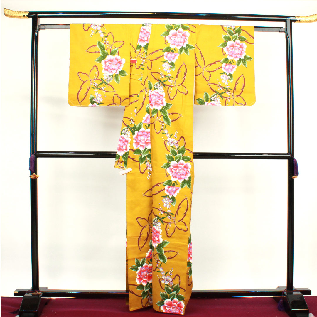 浴衣 しつけ糸付き 黄土色 蝶 花模様 木綿 Aランク 単衣 身丈164cm 裄丈69.5cm 黄系 1118002163423