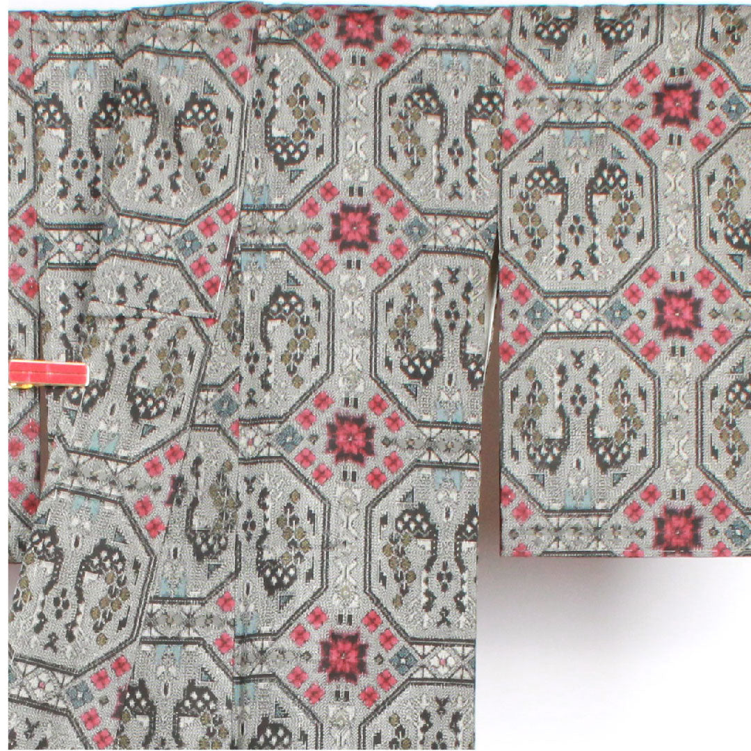 村山大島 身丈155.5cm 裄丈60cm 灰黄緑色 幾何学模様 正絹 Sランク 袷 グレー系 1116001752322