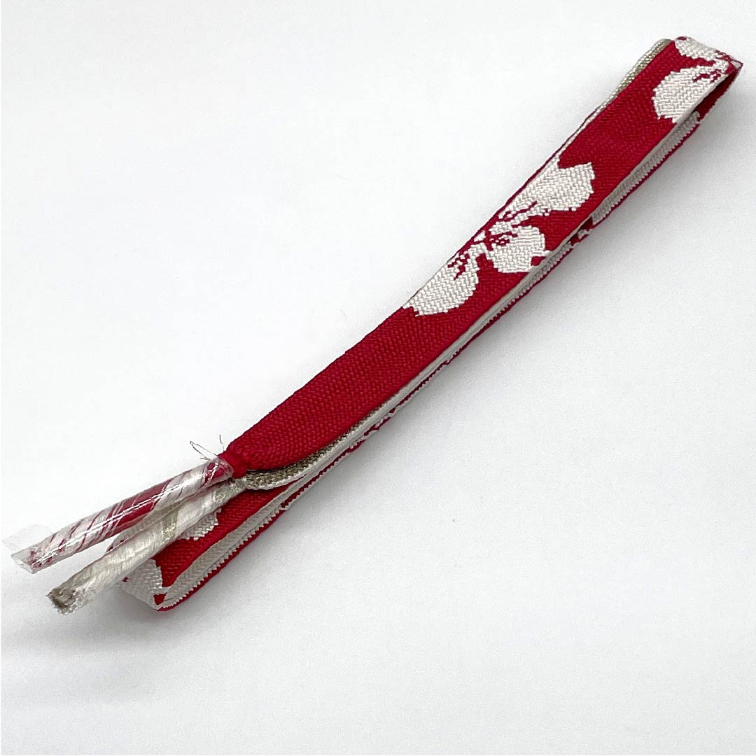(新古品)帯締め 正絹 NEWランク 紅赤色(べにあかいろ) 振袖用 花柄 2色遣い 長さ約164cm 幅約2cm フォーマル 赤系 1135004111312