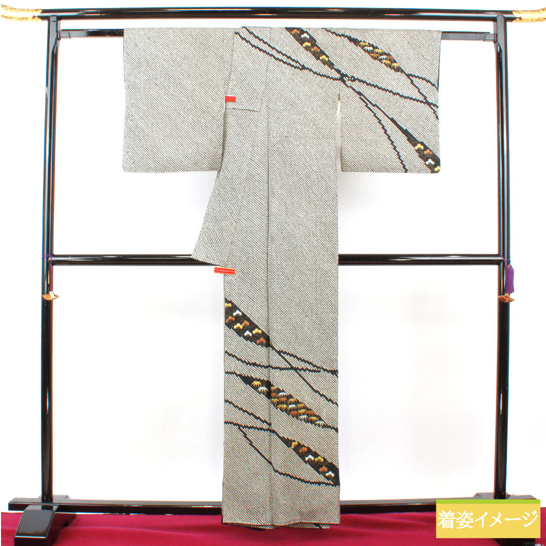 訪問着 正絹 袷 身丈160cm 裄丈63cm 総絞り 松竹梅 Sランク 黒系 1112004642410