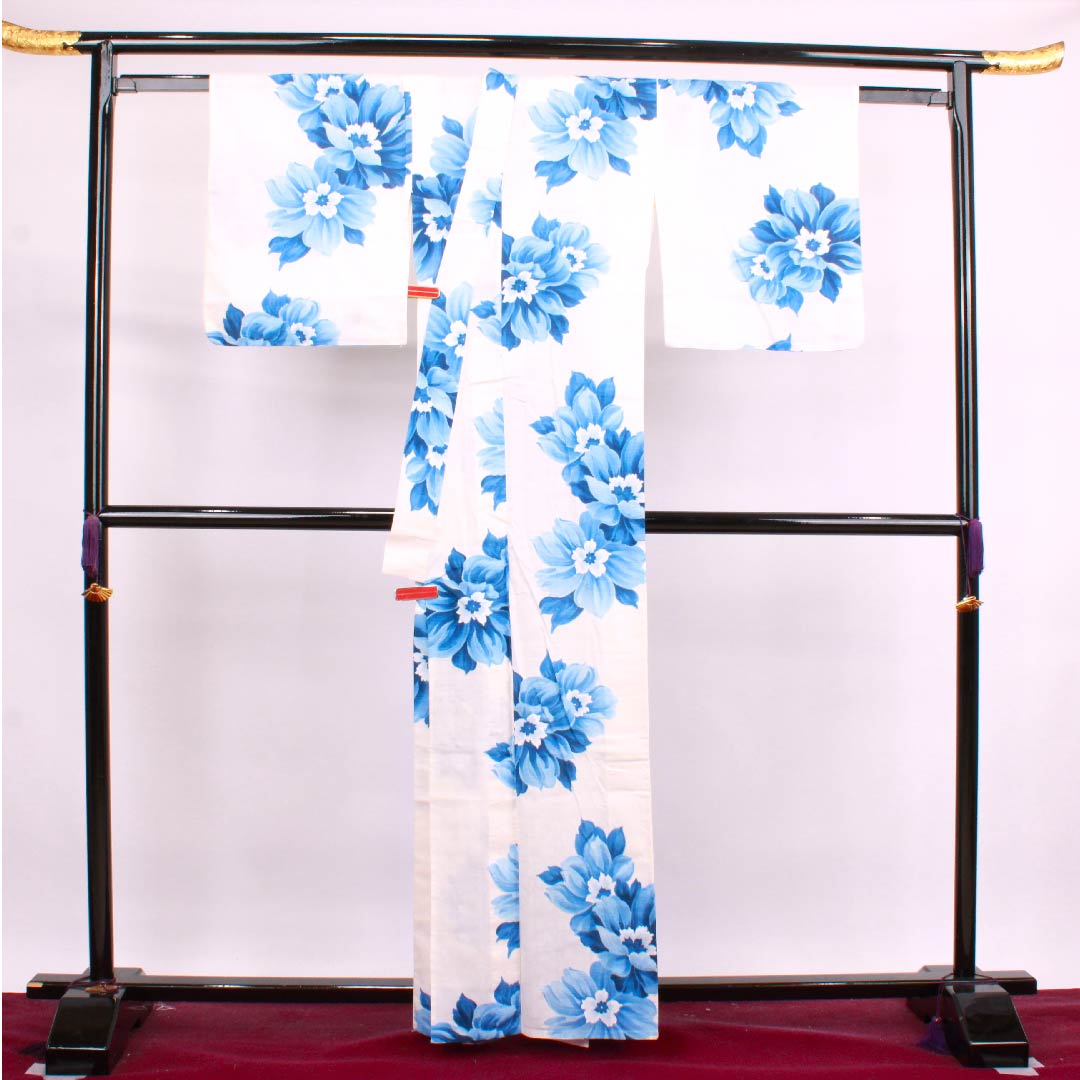 浴衣 乳白色色 花模様 木綿 Sランク 単衣 身丈161.5cm 裄丈66.5cm 白系 1118004292411