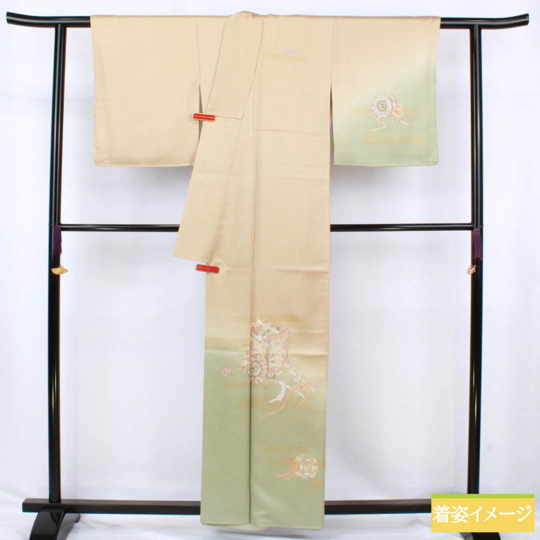 訪問着 正絹 Aランク 袷 身丈159cm 裄丈63.5cm 胡桃色(くるみいろ) 蘇州刺繡 付下げ 御所車 ベージュ系 1112006663325