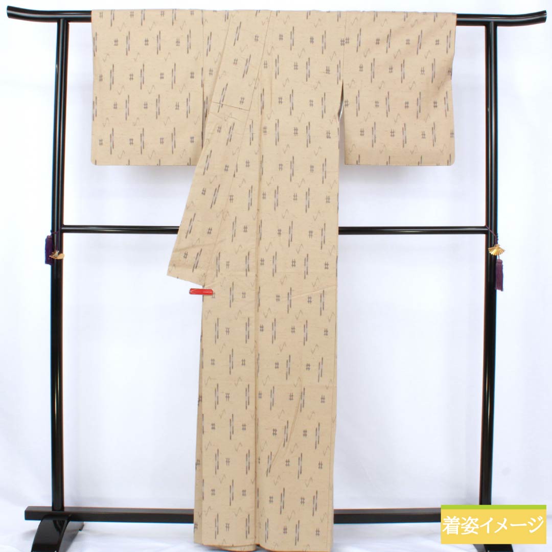 紬 正絹 Sランク 身丈162cm 裄丈65cm 白橡色(しろつるばみいろ) 米沢 ぜんまい紬 はればれ加工 袷 ベージュ系 1116004442425