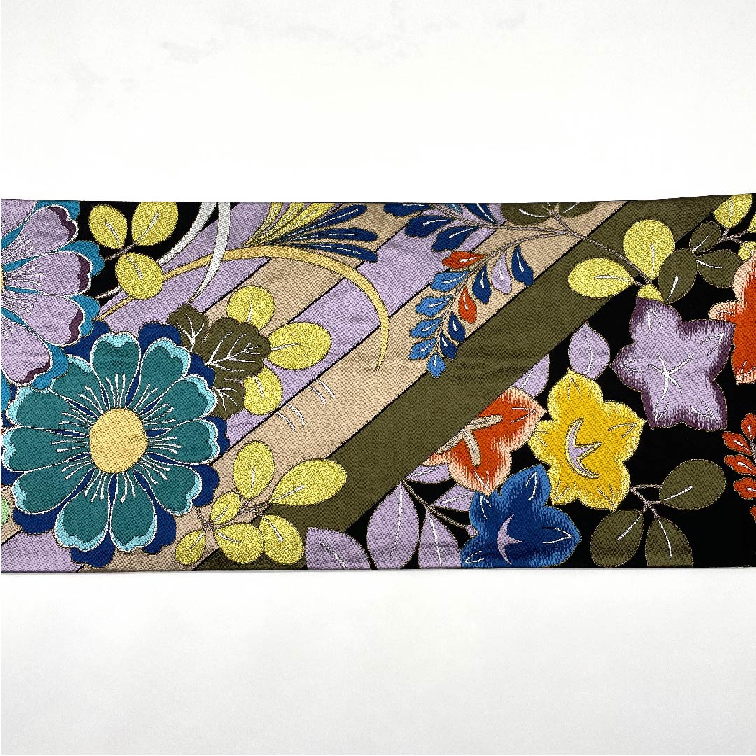 Formal black obi for furisode (long-sleeved kimono). Made by Hakuayaen Oba. Length: 442cm. Made of pure silk, S-rank. Six-fold hem. Product code: 1123007842310.