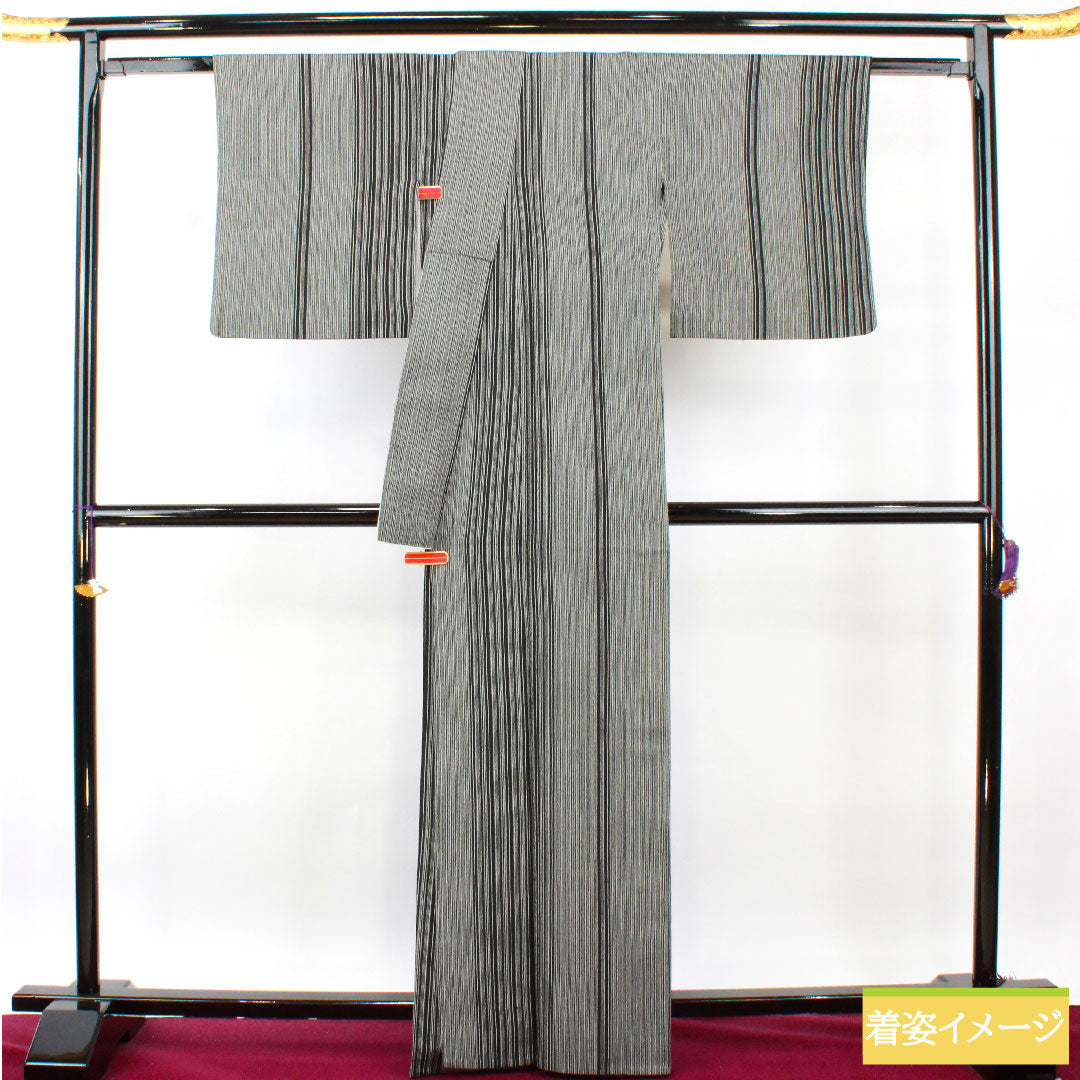 紬 正絹 身丈165.5cm 裄丈65cm 縞 Sランク 単衣 モノトーン 1116003692527