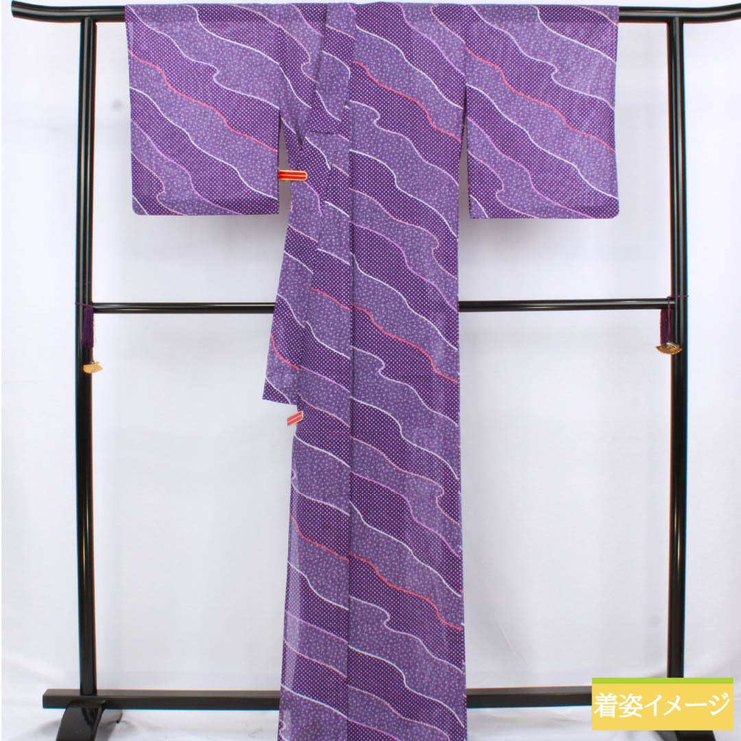 夏物 ポリエステル 小紋 身丈167.5cm 裄丈68.5cm 紫色(むらさきいろ) 小花模様 道長取り 洗える着物 絽 Sランク 紫系 1132002522520