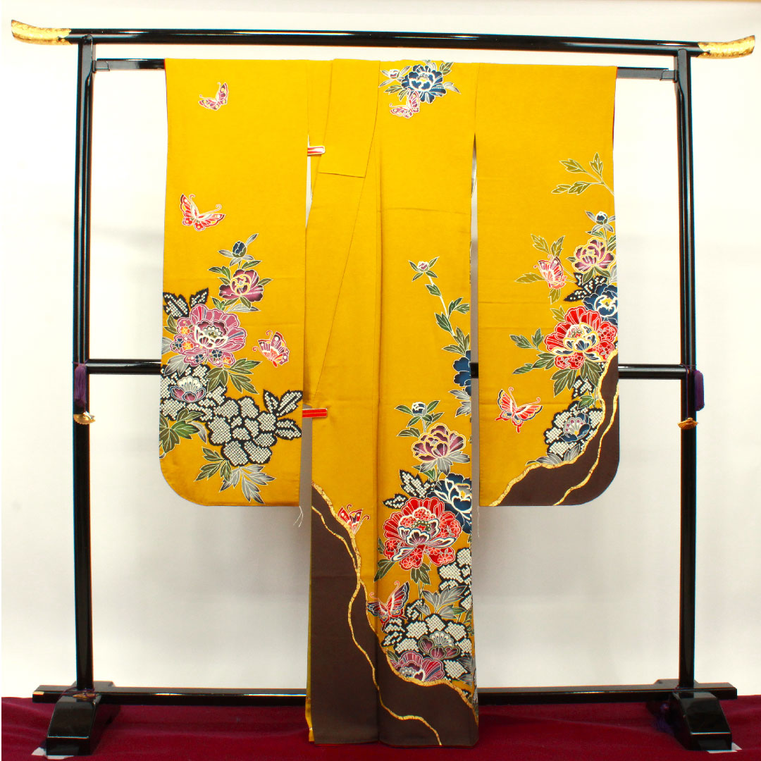 振袖 身丈164cm 裄丈66cm 袷 八丈色 京紅型 蝶 草花模様 正絹 Sランク 黄系 1113001742423