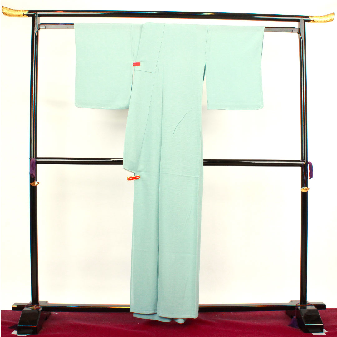 夏物 正絹 色無地 身丈159.5cm 裄丈63.5cm 砧青磁色(きぬたせいじいろ) 浮線蔦 しつけ糸付き 絽 Aランク 水色系 1132000843324