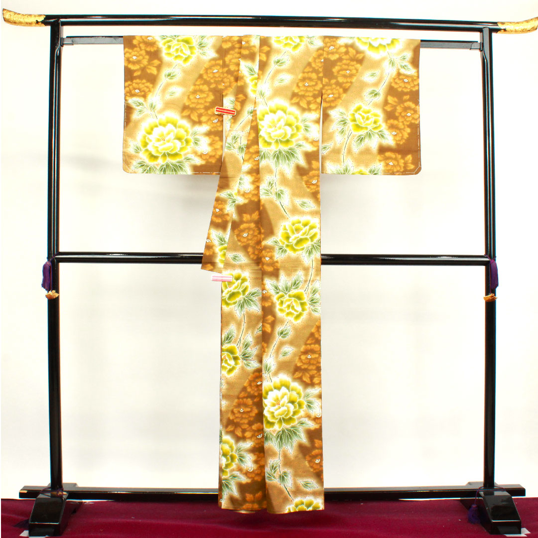 浴衣 しつけ糸付き 未使用品 団栗色 牡丹 木綿 Sランク 単衣 身丈158.5cm 裄丈63.5cm 茶系 1118002702314