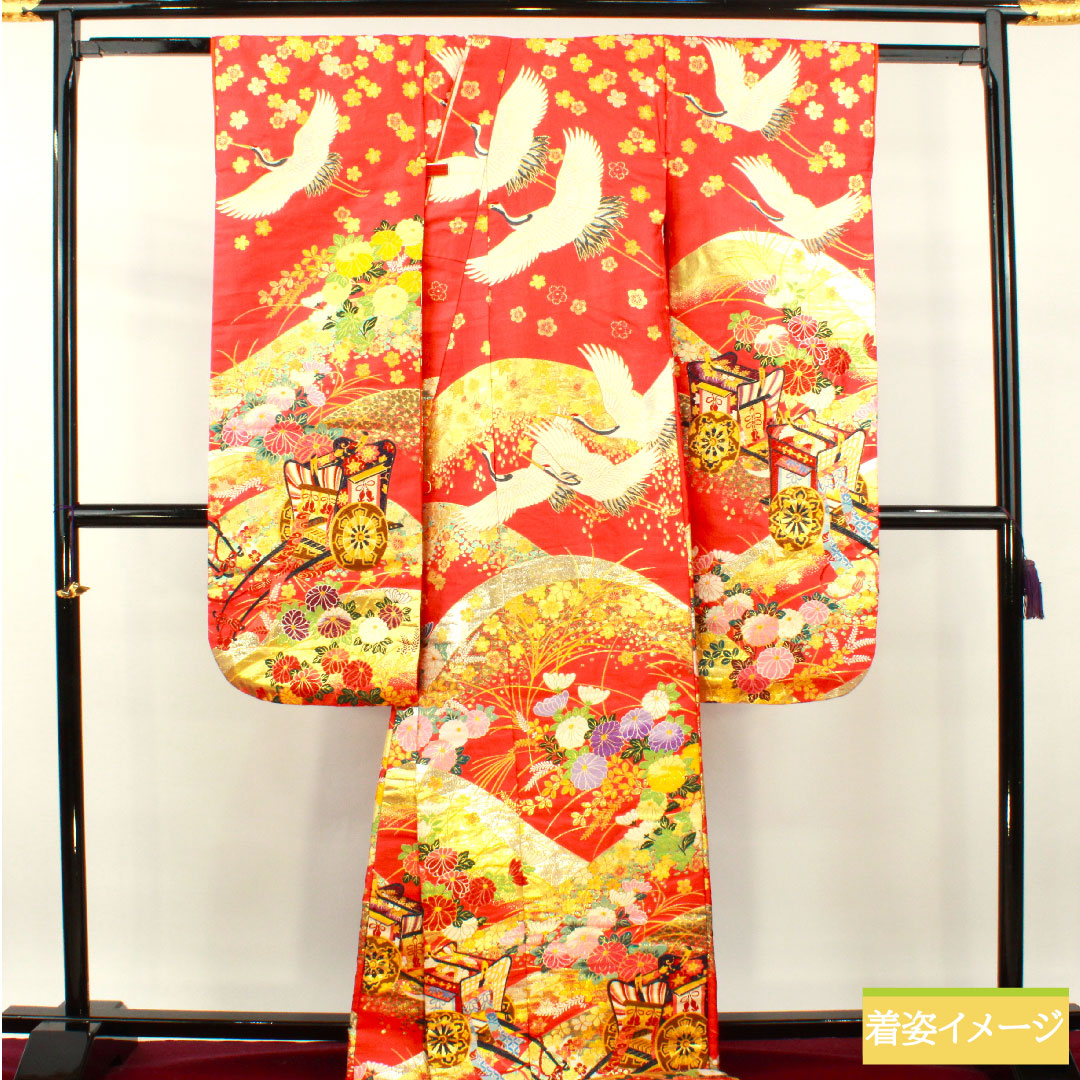 Colored uchikake, pure silk, length 188.5cm, sleeve length 67cm, crimson, Imperial carriage, auspicious motif, S rank, lined, red, 1110000792912