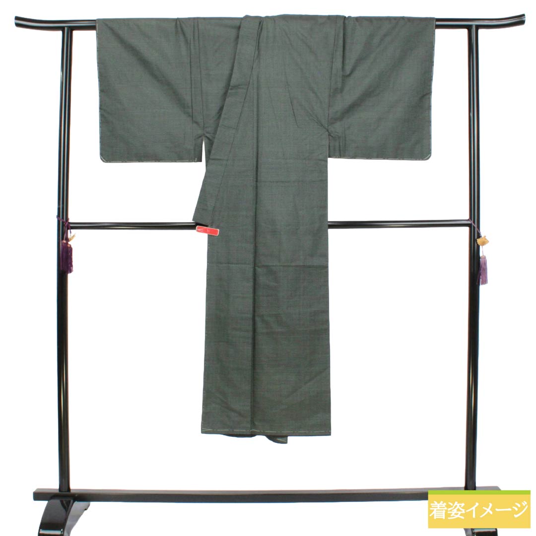 男物 正絹 Sランク 身丈135cm 裄丈67cm 黒橡色(くろつるばみいろ) 大島紬 100亀甲 しつけ糸付き 袷 緑系 1119002092319