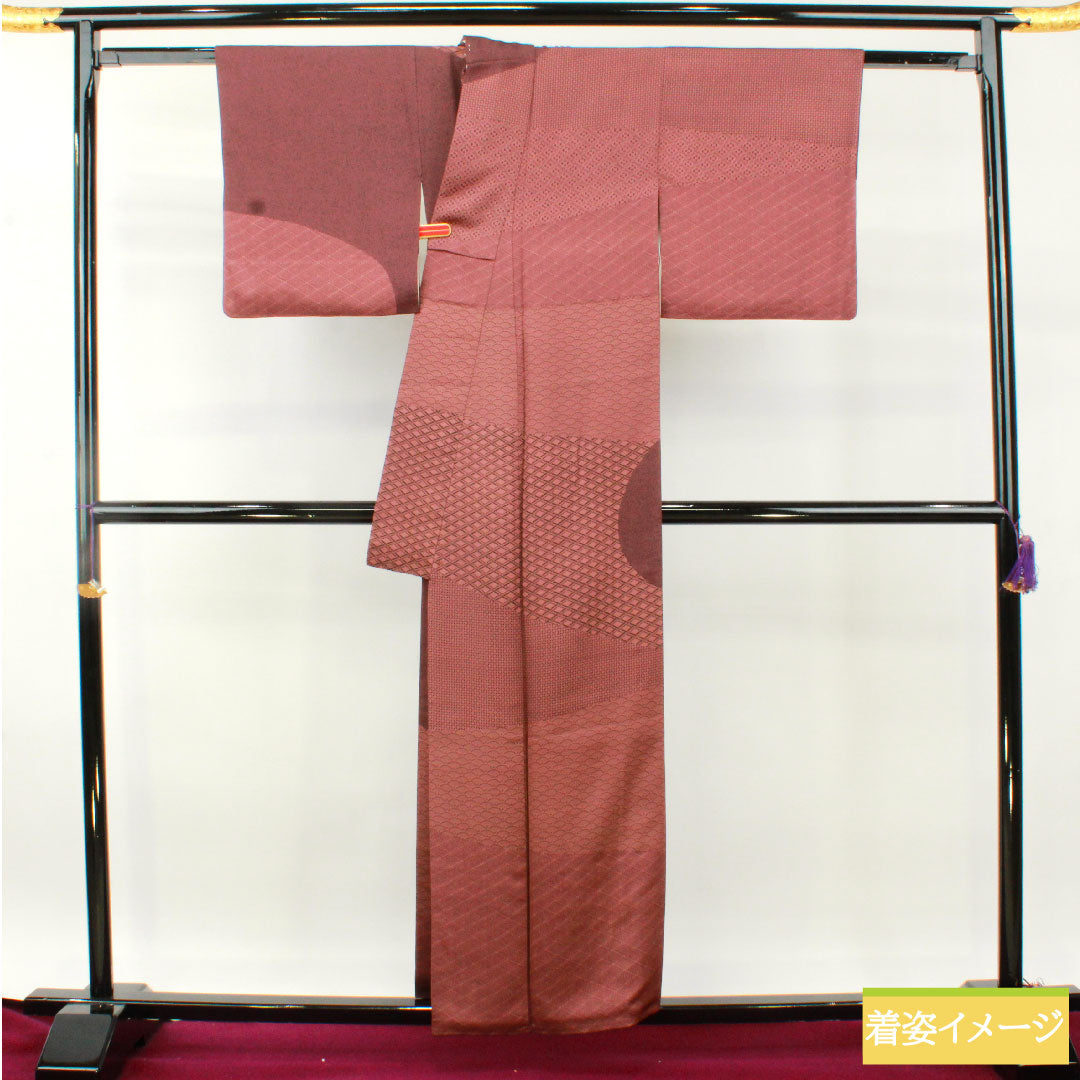 訪問着 正絹 袷 身丈155.5cm 裄丈63.5cm 積紅色(せきこういろ) 型染 割付文様 重ね衿付き Sランク 紫系 1112004792320
