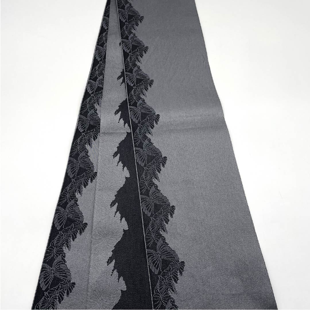 半幅帯 ポリエステル 帯丈358cm 素鼠色(すねずいろ) 蝶 モノトーン グレー系 Sランク 1125001542322