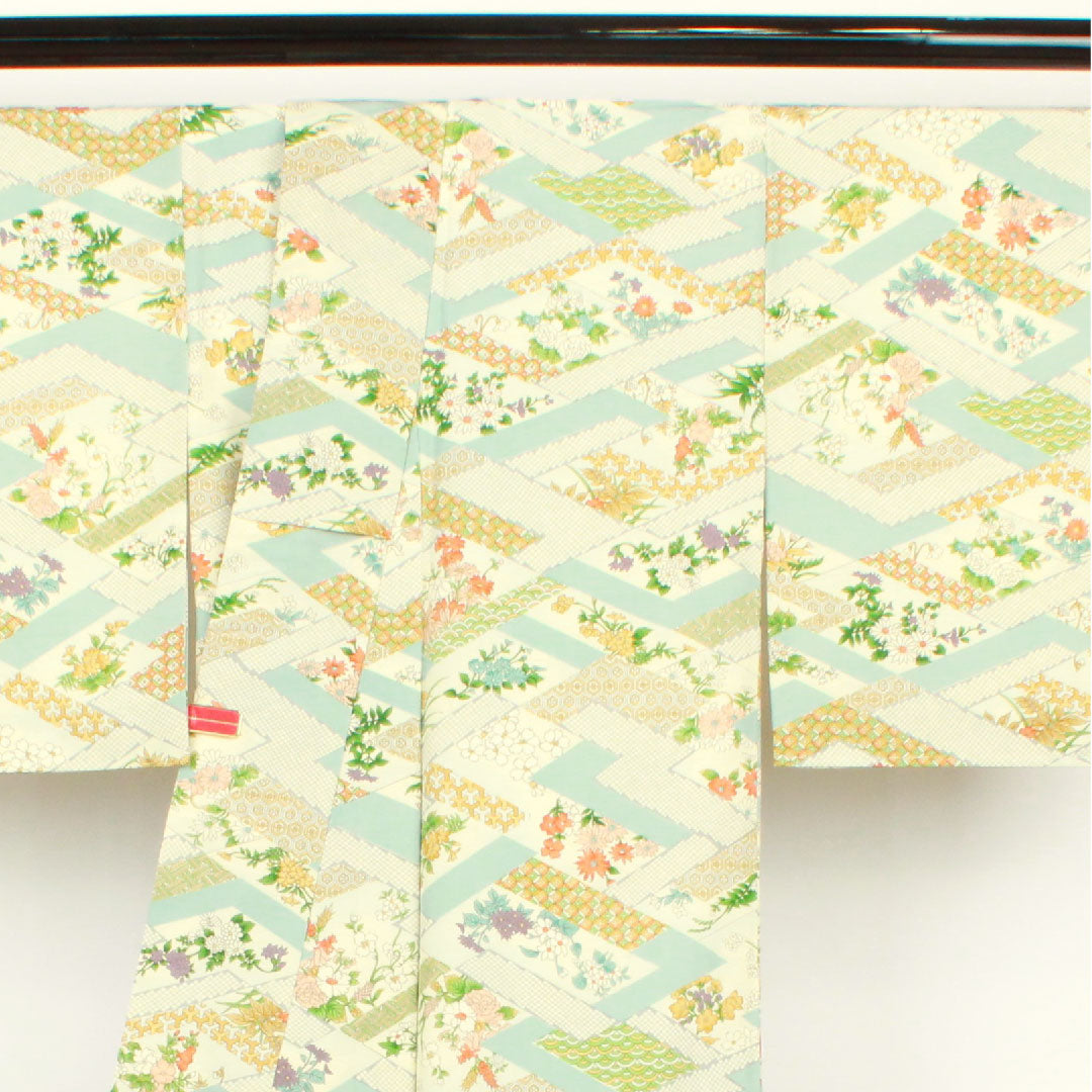 小紋 身丈163.5cm 裄丈64cm 袷 変り松皮菱 草花模様 正絹 Aランク 白系 1115002393411
