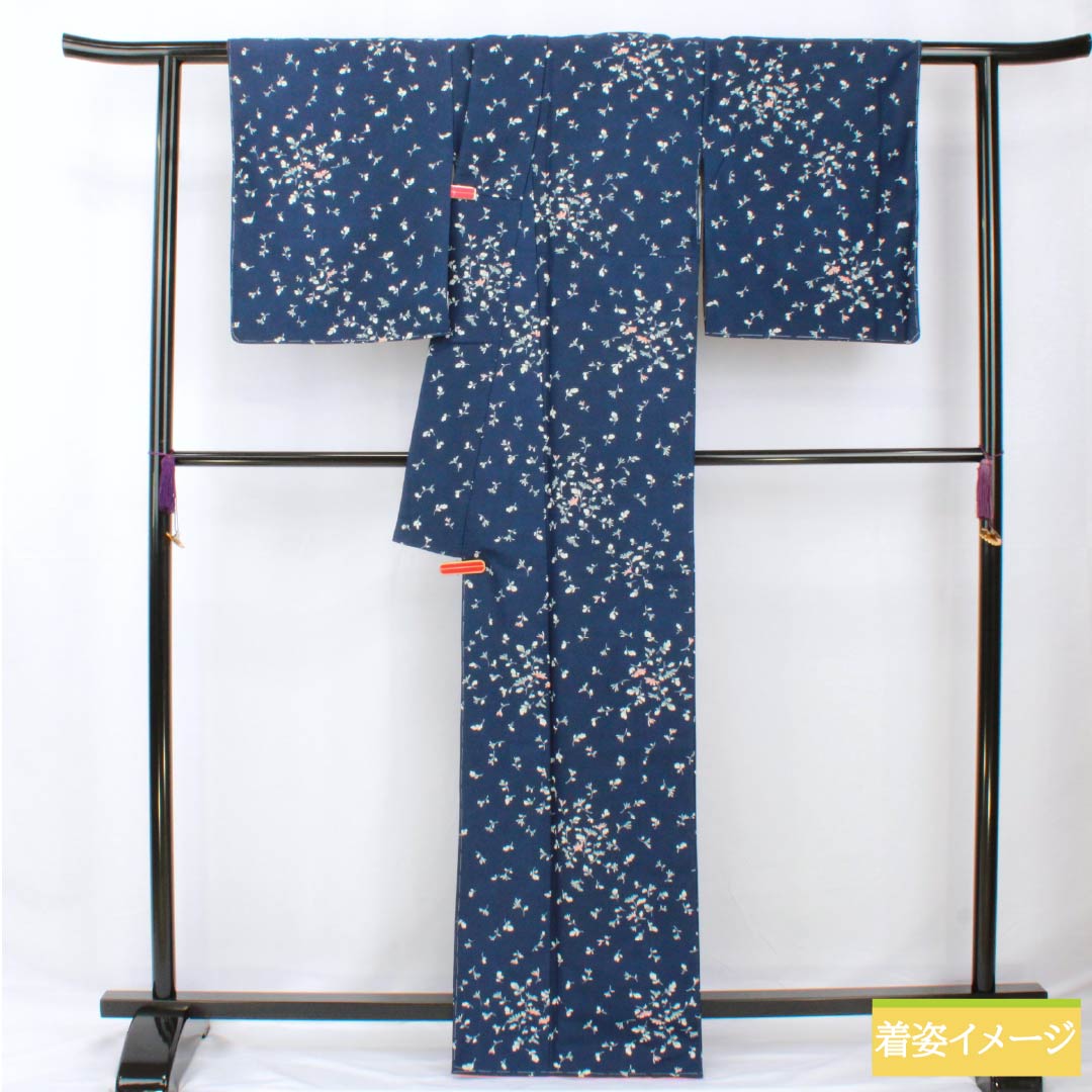 小紋 ポリエステル 身丈167cm 裄丈69cm 袷 紺色(こんいろ) 小花 洗える着物 しつけ糸付き Sランク 紺系 1115005642518