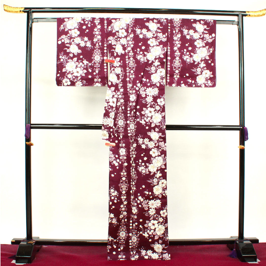 浴衣 松田聖子 しつけ糸付き 未使用品 小紫色 桜 イチゴ 木綿 Sランク 単衣 身丈167.5cm 裄丈68cm 紫系 1118003742520