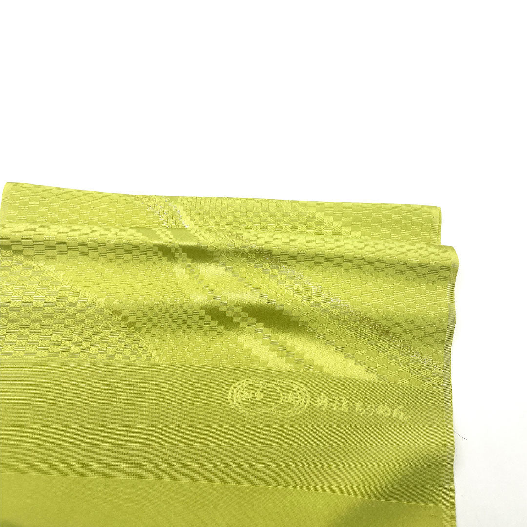 (新古品)帯揚げ 正絹 Aランク セミフォーマル 若苗色(わかなえいろ) 変わり格子 丹後ちりめん 長さ約176cm 幅約31.5cm 緑系 1136001053919