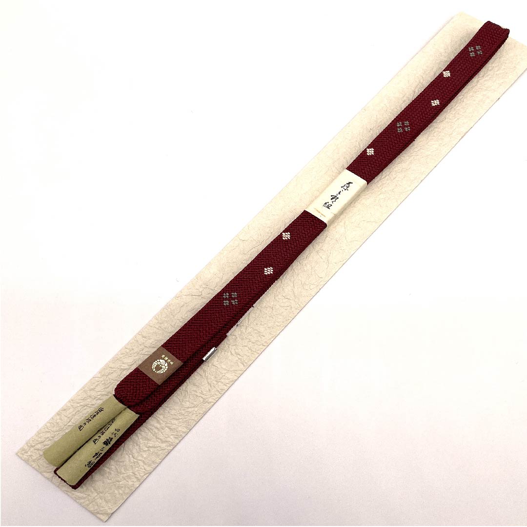 (新古品) 帯締め 正絹 四分紐 海老色(えびいろ) 四代藤三郎紐 小花模様 新古品 長さ約160cm 幅約1.5cm カジュアル Sランク 赤系 1135000102912